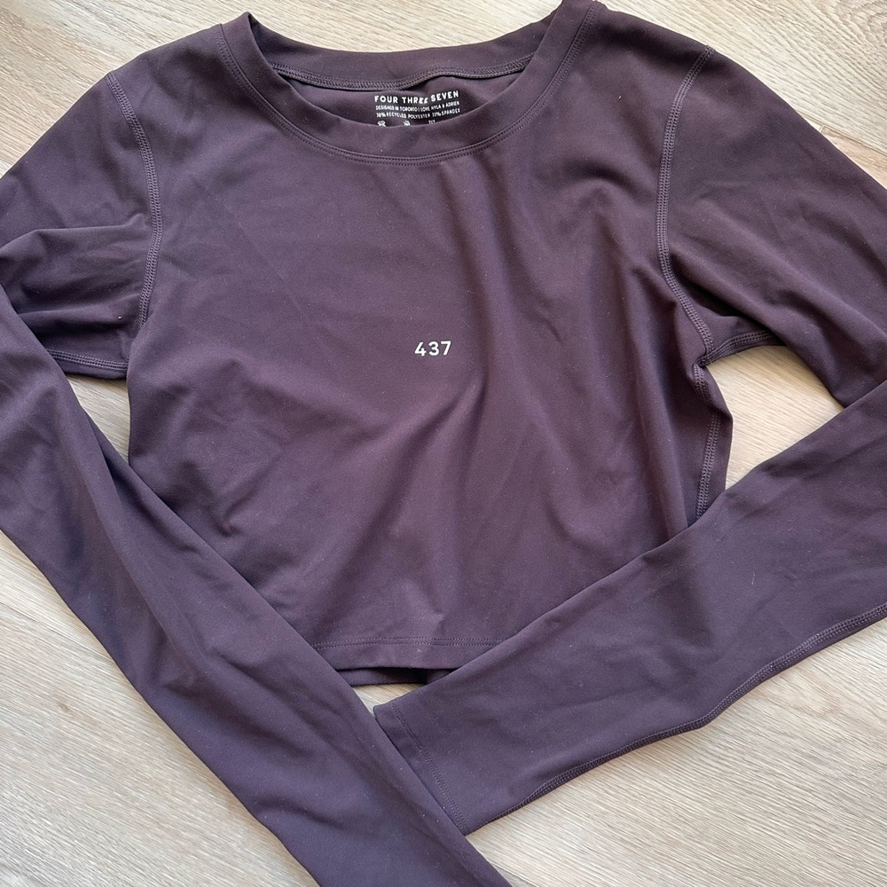 437 Espresso Activewear Long Sleeve Top